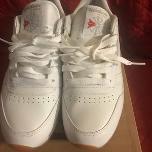 Women’s rebook classic sz 8.5